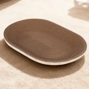 arranhador de papelão para gatos com cama