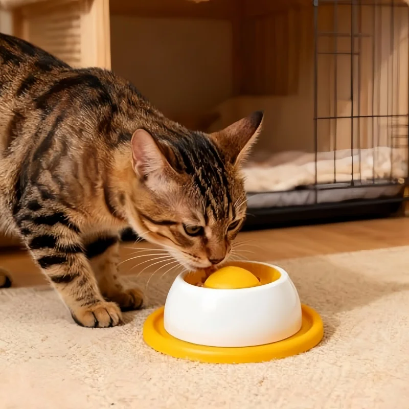 Brinquedo Alimentador Lento para Cães com Base Antiderrapante - Imagem 5
