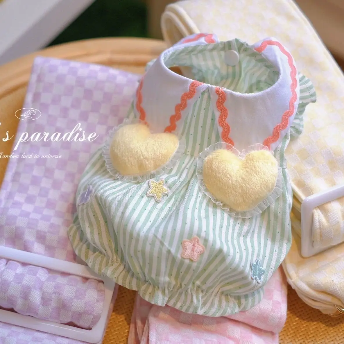 Vestido para Cães e Gatos Pequenos Listrado de Verão - Imagem 2