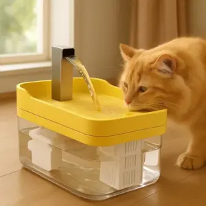 fonte de água para gatos transparente