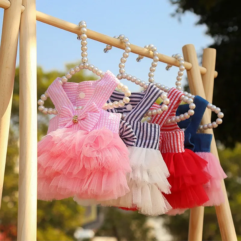 Vestido de Princesa para Cães e Gatos com Saia Tutu Listrada - Imagem 2