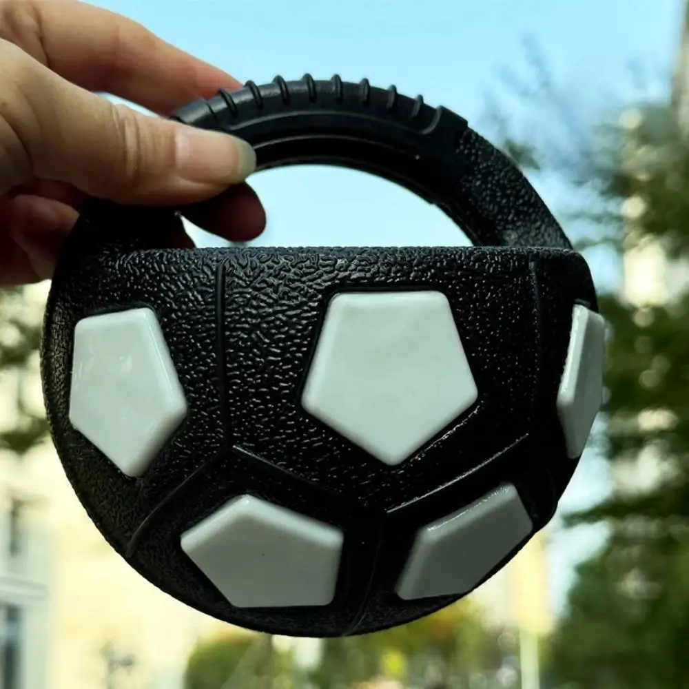 Brinquedo Bola de Futebol para Cães com Alça e Som, Flutuante, 13 cm - Imagem 3
