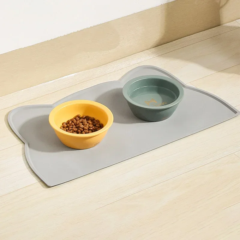 Tapete de Silicone para Cães e Gatos Antiderrapante 48x30 cm - Imagem 2