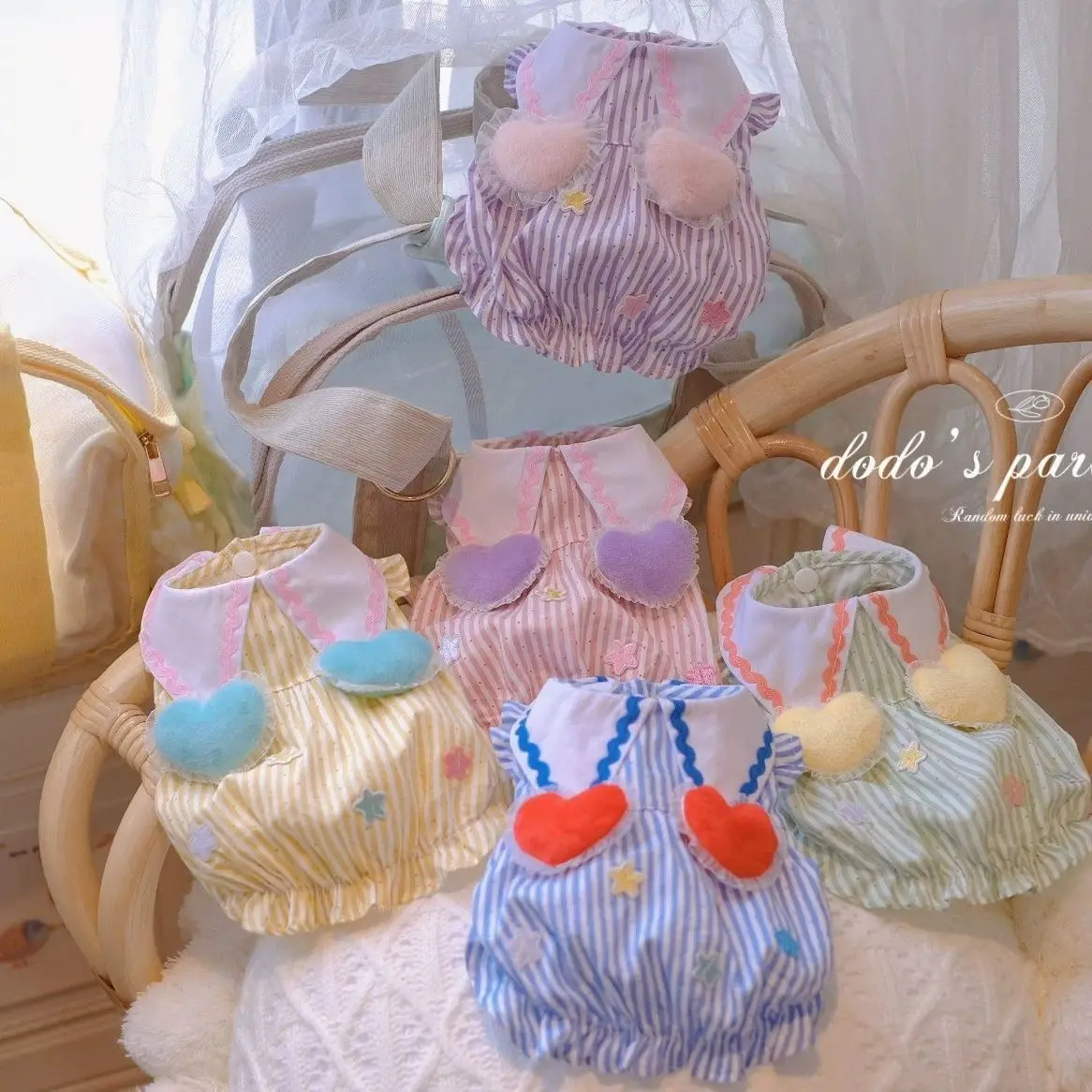 Vestido para Cães e Gatos Pequenos Listrado de Verão - Imagem 5