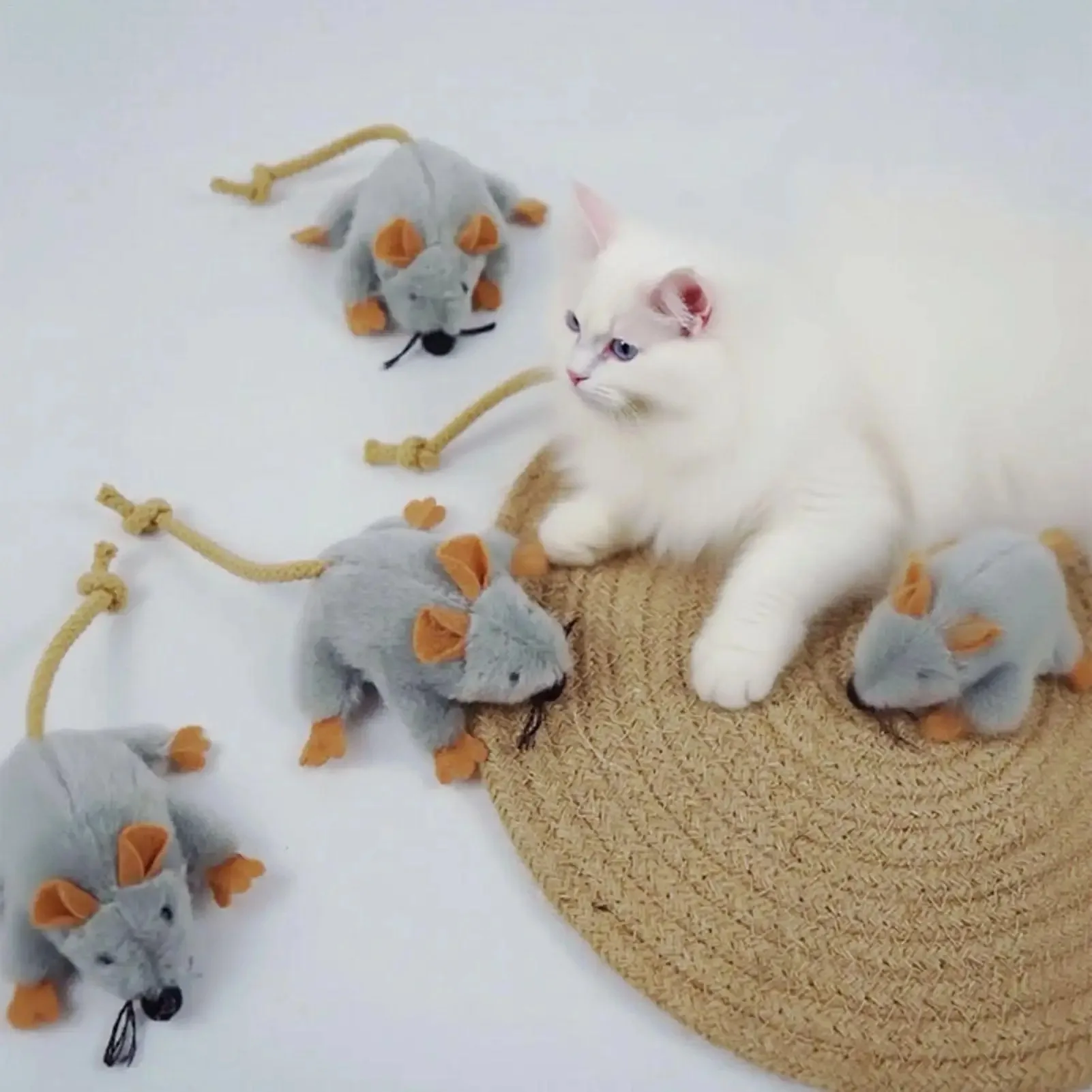 Brinquedo de Pelúcia para Gato Rato com Cauda de 9,5 cm e Som Interativo - Imagem 2