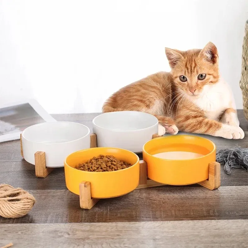 Tigela Dupla de Cerâmica para Cães e Gatos com Suporte de Madeira - Imagem 5
