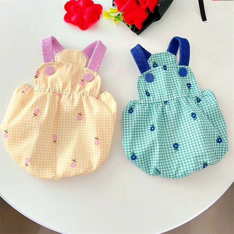 vestido xadrez para cães e gatos