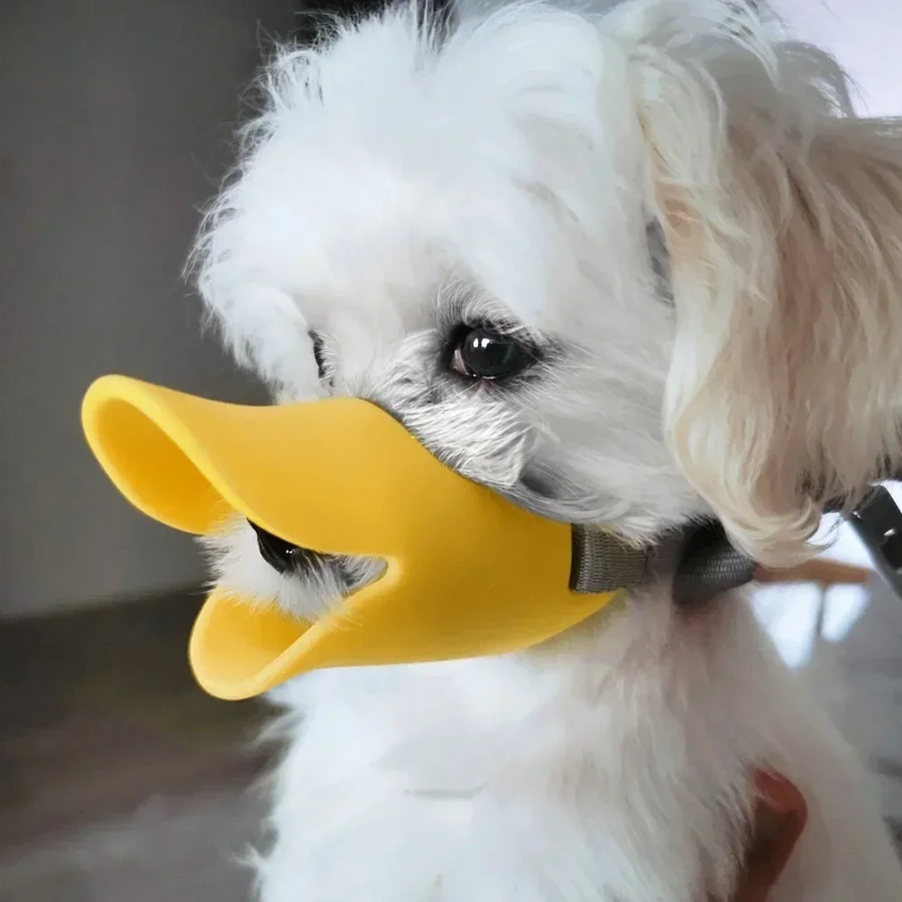 Focinheira de Silicone para Cães com Alça Ajustável - Imagem 3