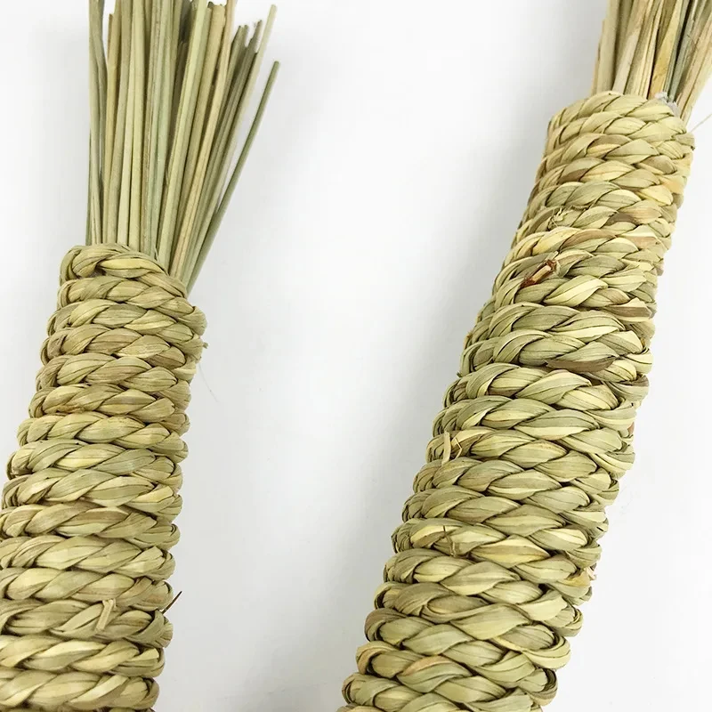 Brinquedos de Roer para Coelhos: Cenouras de Palha Trançada para Limpeza dos Dentes - Imagem 4