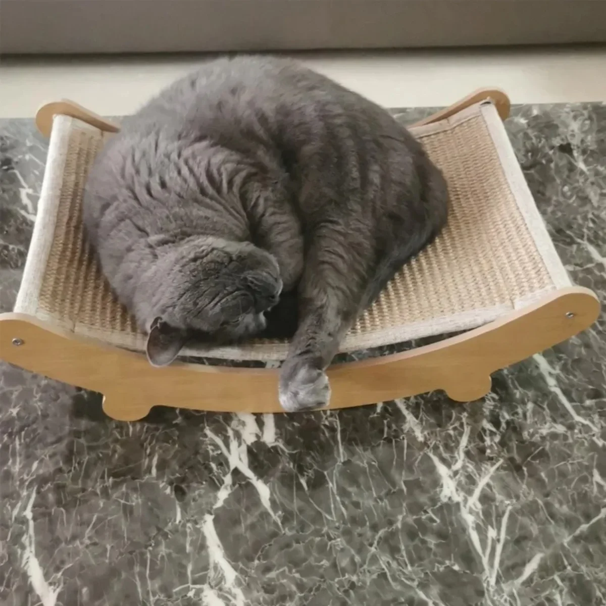 Arranhador de Gato de Madeira com Sisal Destacável para Gatinhos - Imagem 3