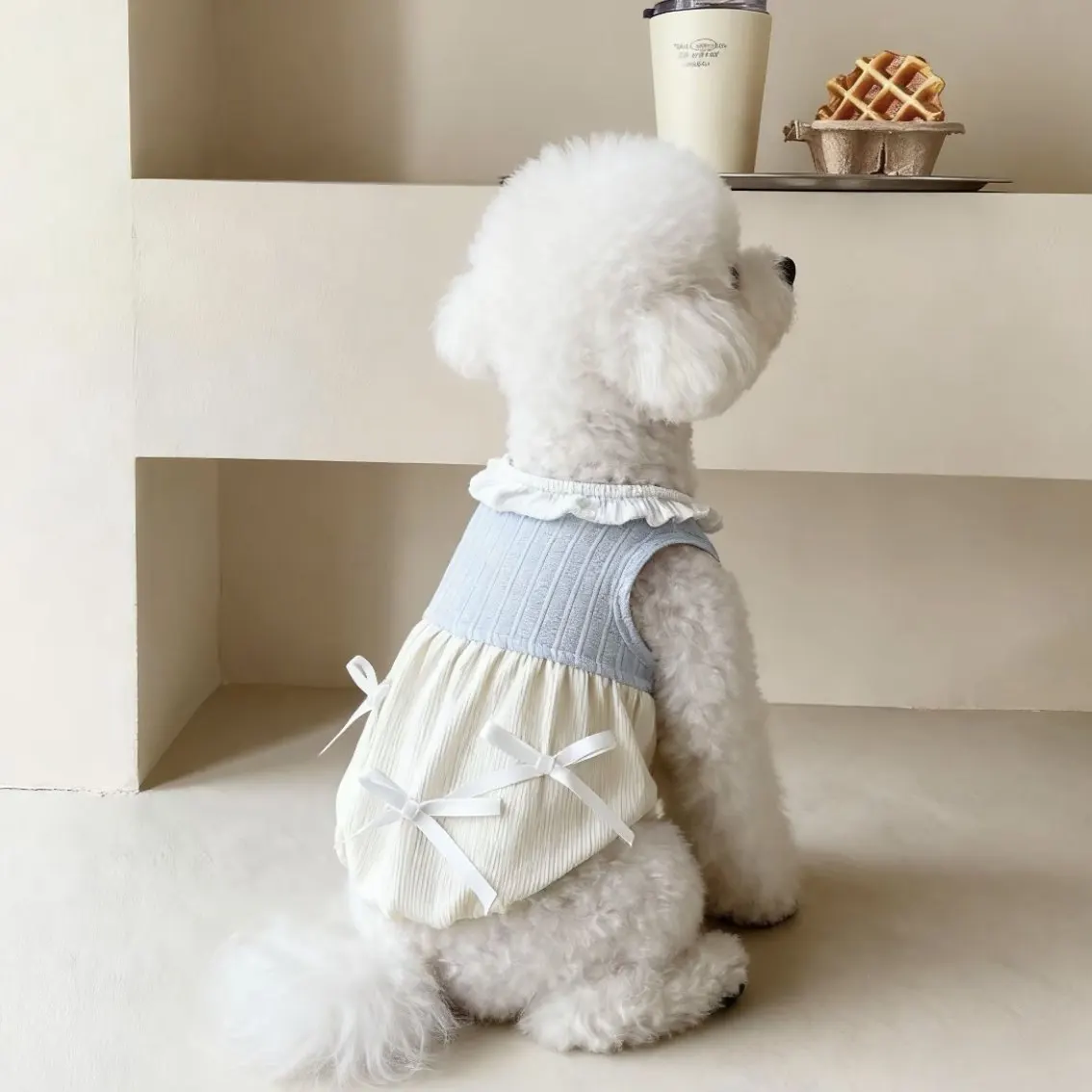 Vestido para Cães e Gatos Pequenos Estilo Uniforme Escolar com Laço - Image 5