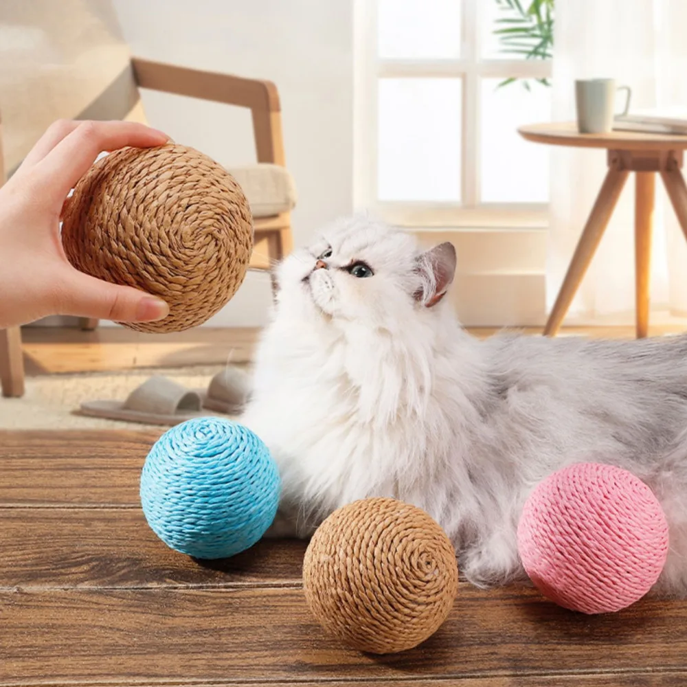 Bola de Sisal para Gatos 10 cm com Som para Arranhar e Brincar - Imagem 5