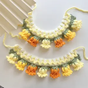 coleira de tricô para gatos com flor