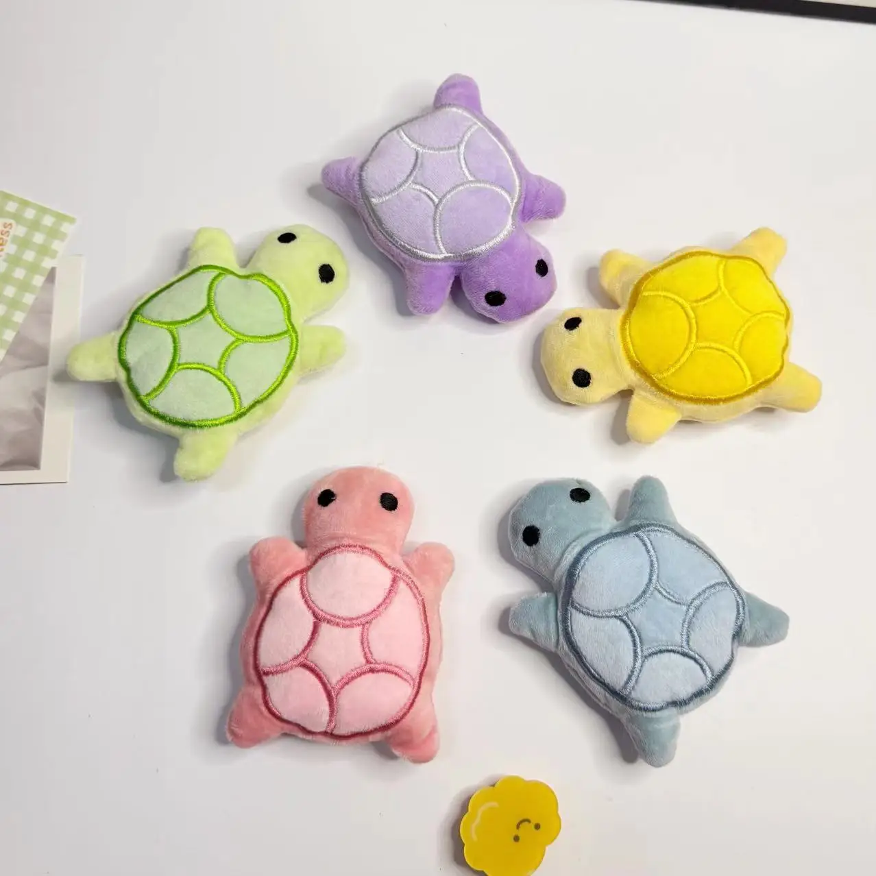 Mini Brinquedo de Pelúcia para Cães Filhotes Tartaruga 10 cm com Som - Imagem 3