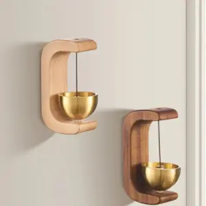 sino de vento decorativo de madeira para porta
